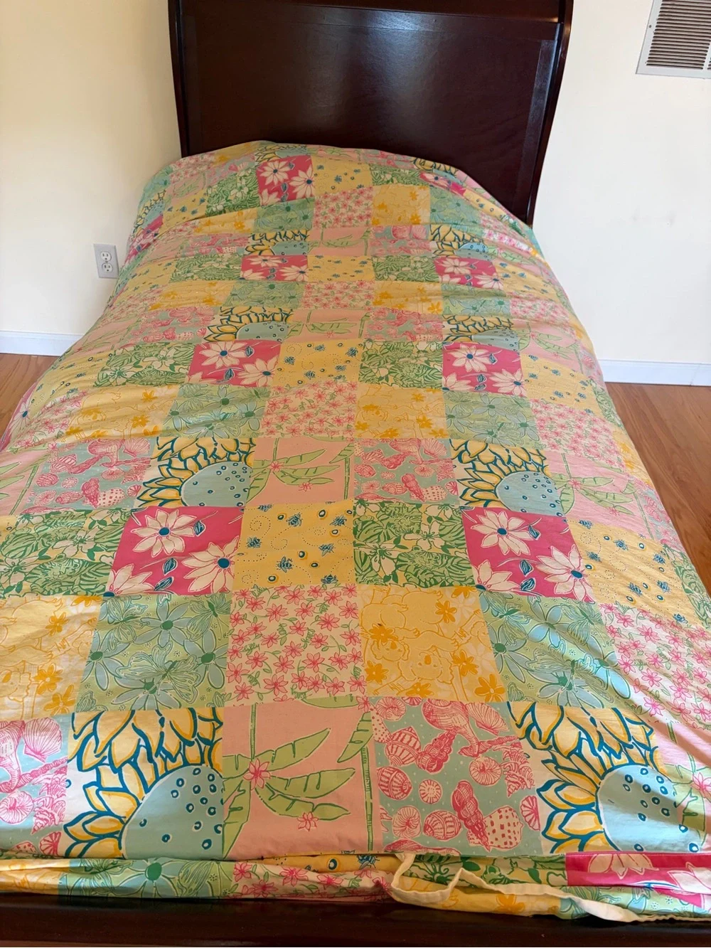 Lilly Pulitzer white label patchwork  Floral Quilt duvet twin
